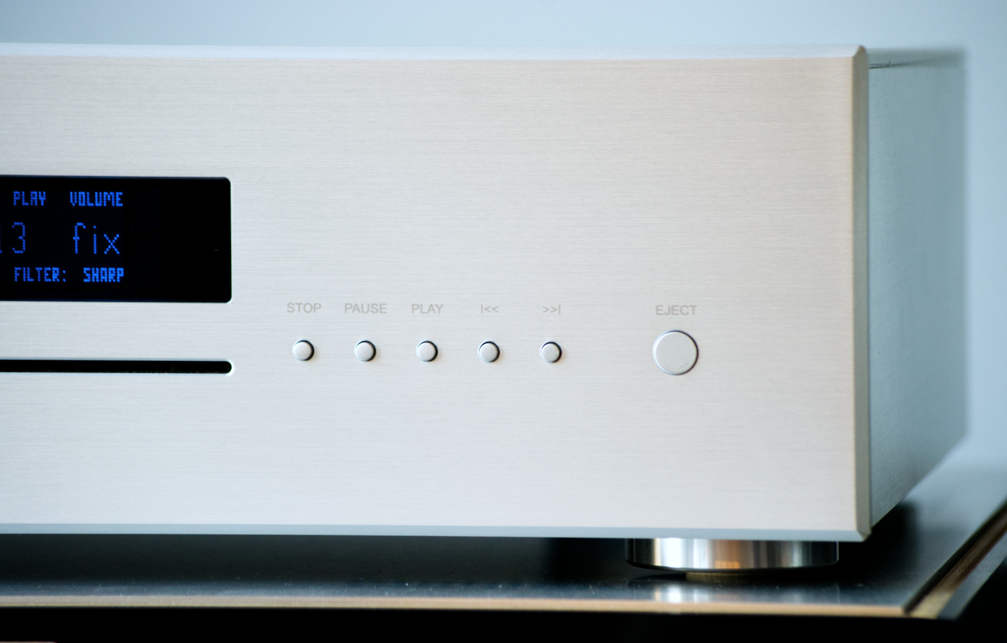 AVM Evolution CD 5.2 button.jpg